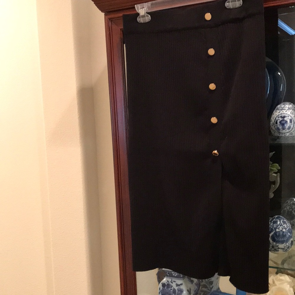 Gorgeous black pencil skirt by Marc New York